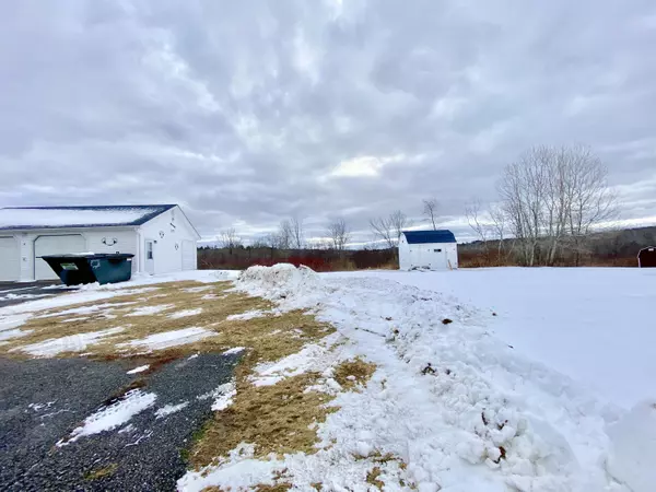 Bucksport, ME 04416,309 Duck Cove RD