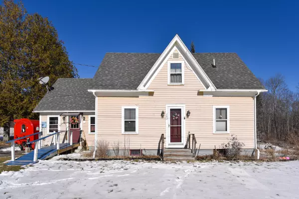 282 Patricktown RD, Somerville, ME 04348