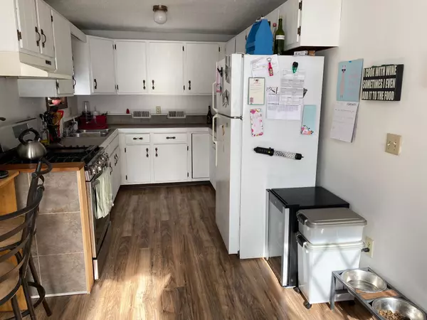 Palmyra, ME 04965,68 Gray RD