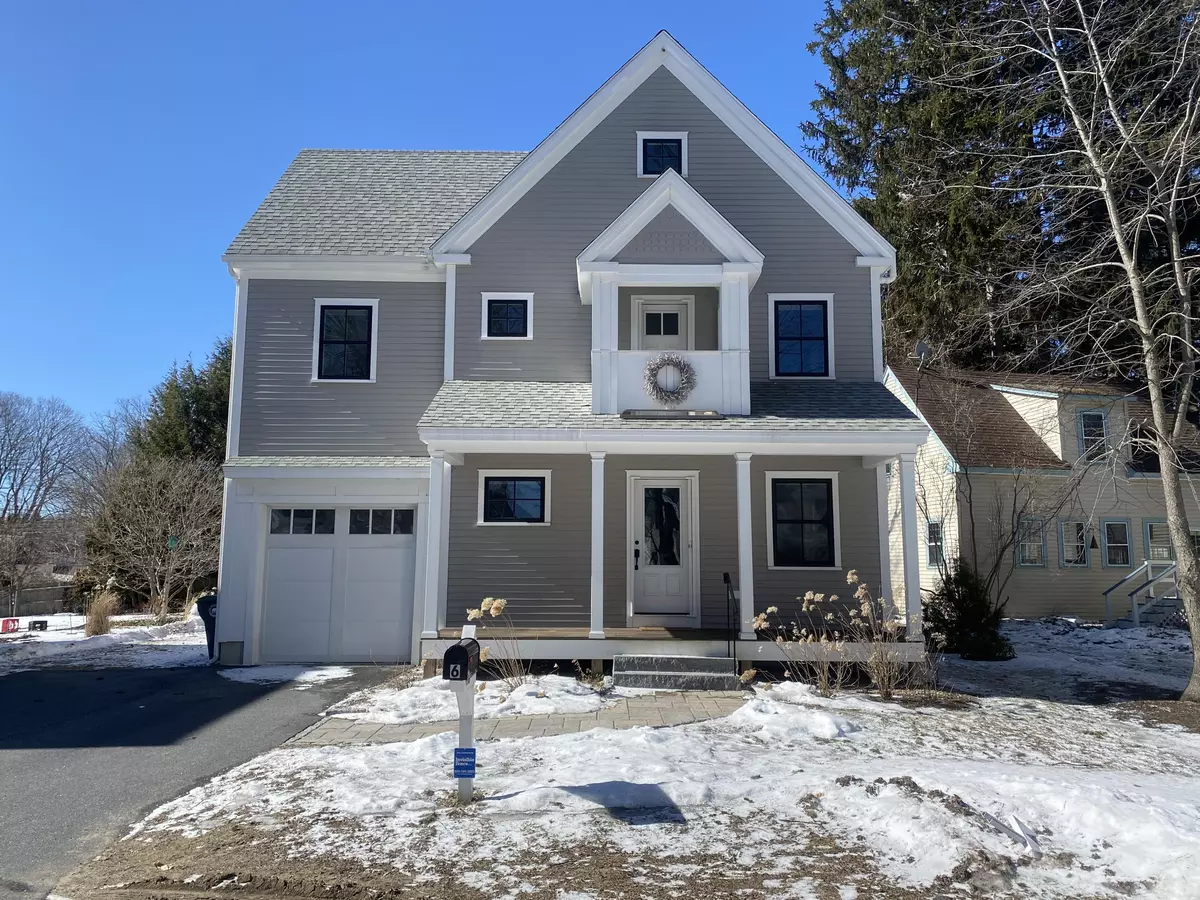 Kennebunk, ME 04043,6 Wells CT