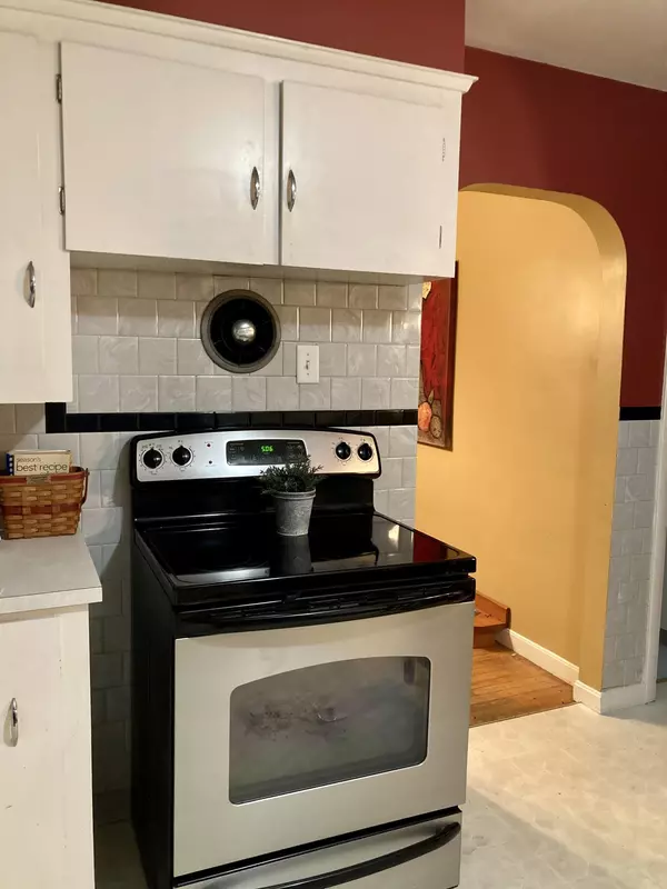 Waterville, ME 04901,3 Riverside AVE