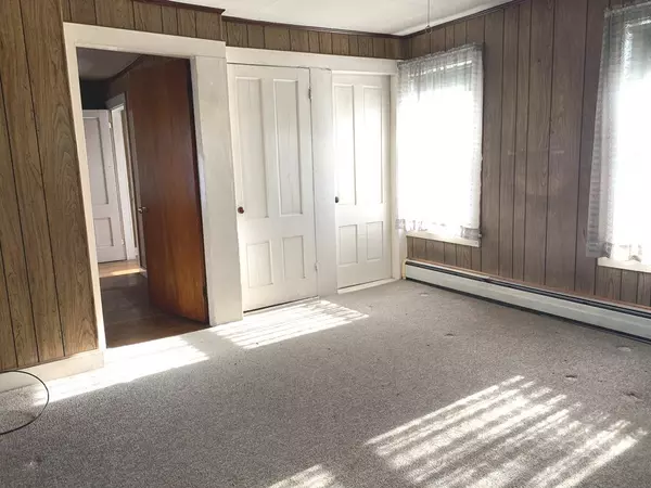 Lisbon, ME 04252,26 Pleasant ST