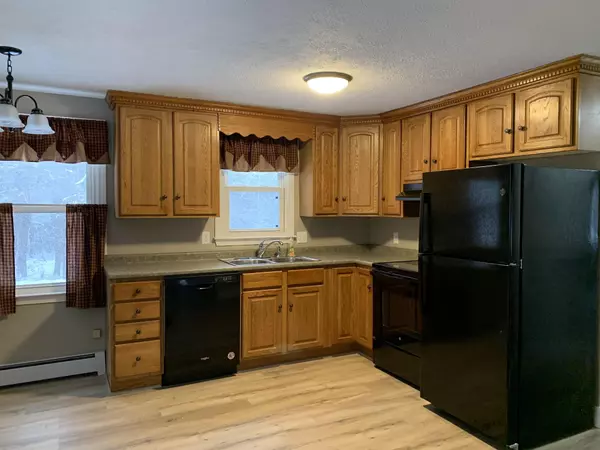 North Berwick, ME 03906,61 Pine Meadow DR