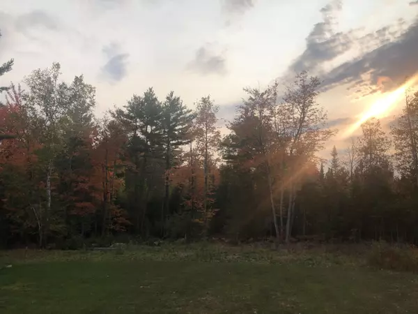 Hampden, ME 04444,29 Rae Way