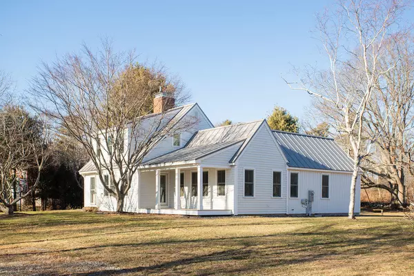 6 Kings RD, York, ME 03909
