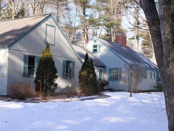 30 Wiggins Pond LN #30, Kennebunk, ME 04043