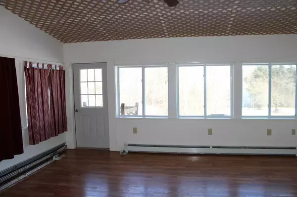 Verona Island, ME 04416,42 US-1