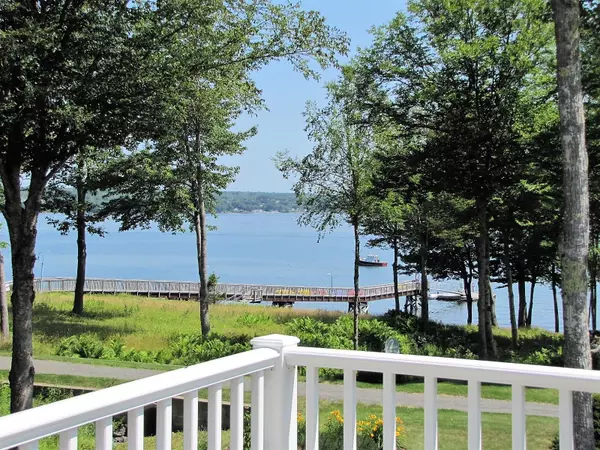 Belfast, ME 04915,120 Bayside DR #37