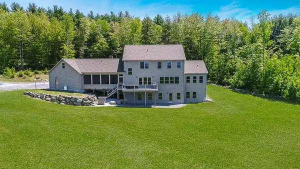 126 Davis RD, Vienna, ME 04360