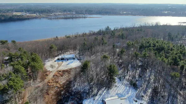 Topsham, ME 04086,00 Cornish LN