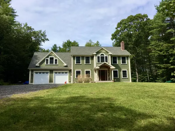 9 Cardinal LN, Windham, ME 04062