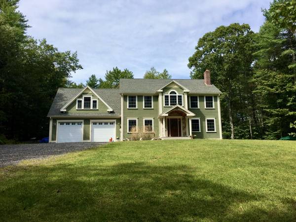 9 Cardinal LN, Windham, ME 04062