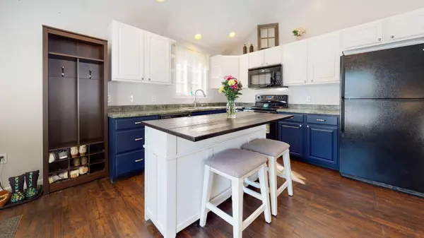 Shapleigh, ME 04076,13 Karas WAY