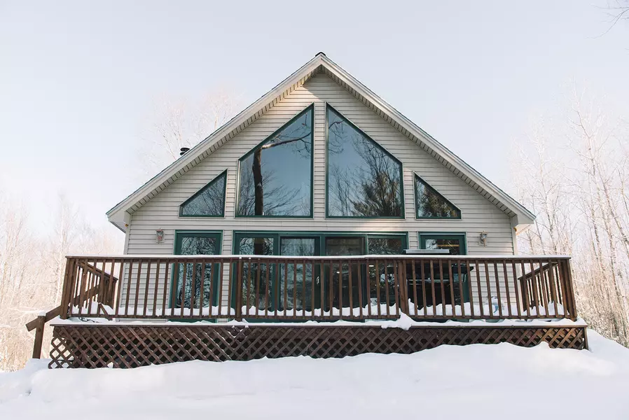 23 Berry RD, Sebago, ME 04029