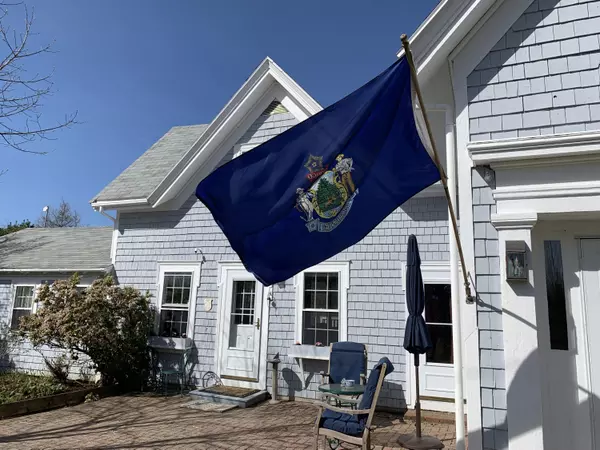 Surry, ME 04684,577 Newbury Neck RD