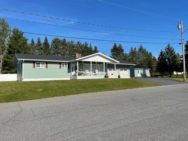 164 Hillcrest Avenue, Madawaska, ME 04756