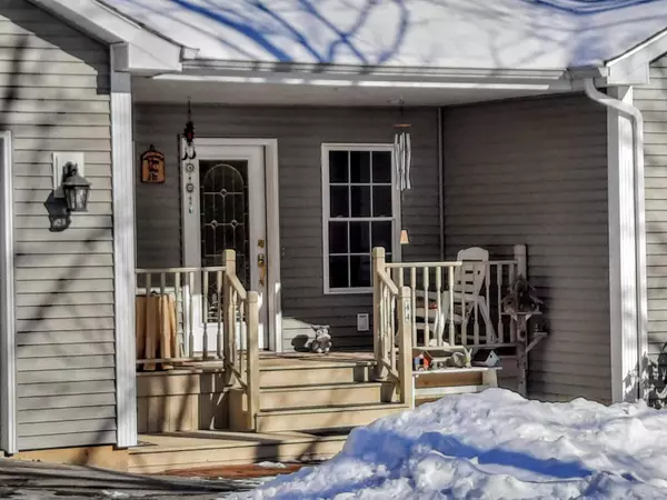 Orrington, ME 04474,44 Wards WAY