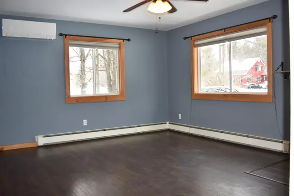 Winthrop, ME 04364,32 Alden RD