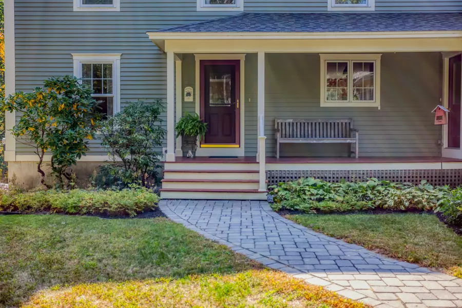 23 Rosemary LN, Freeport, ME 04032