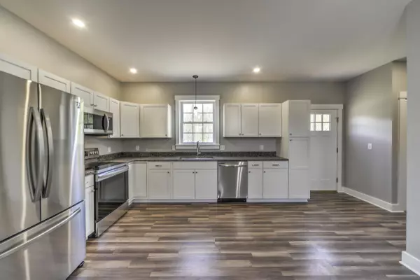 West Gardiner, ME 04345,3 Dragon Fly DR