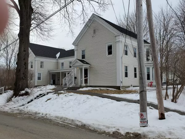 Thomaston, ME 04861,11 Gilchrest ST