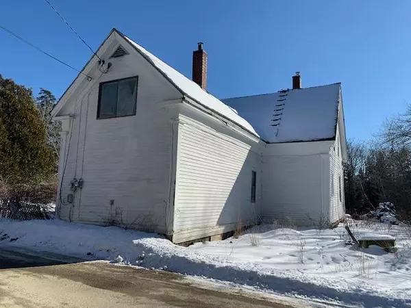 Trenton, ME 04605,910 Oak Point RD