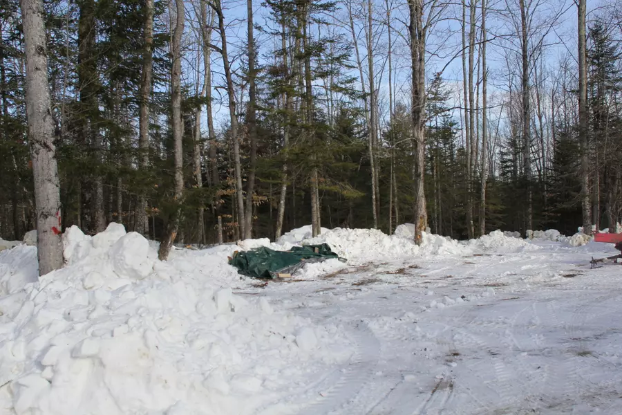 M11L3 3-1 Notch RD, Canaan, ME 04924