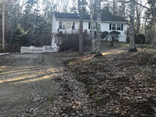 9 Gingers RD, Harpswell, ME 04079