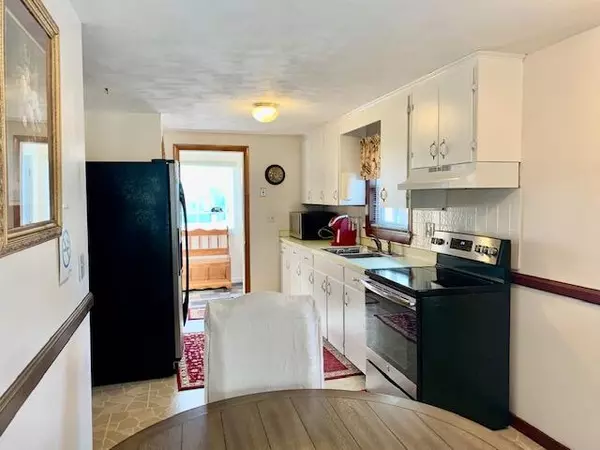 Lisbon, ME 04252,15 East AVE