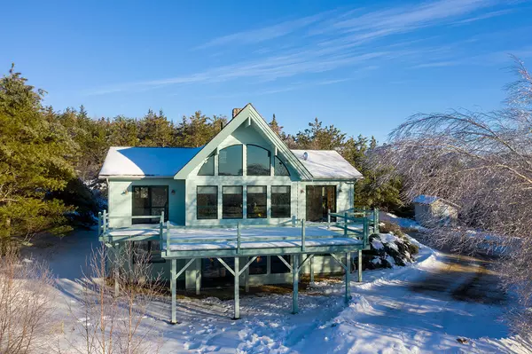 791 Camden Road, Hope, ME 04847