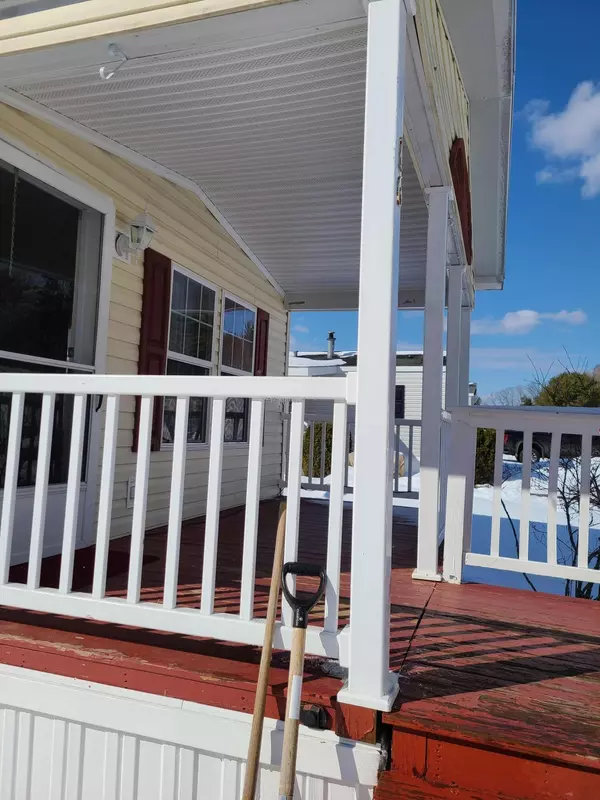 Lisbon, ME 04250,16 Fairview DR