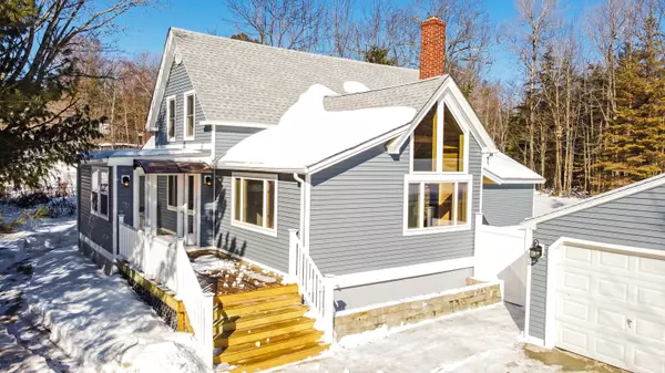 Oakland, ME 04963,147 High ST