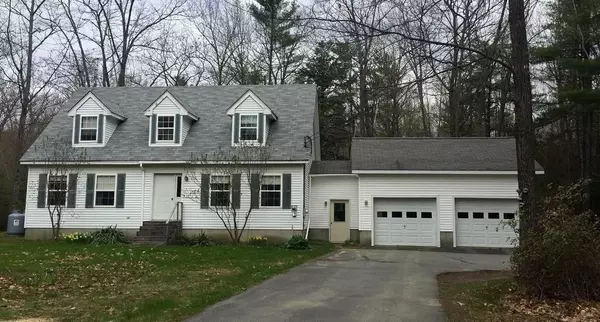 304 Rocky Shore LN, Oakland, ME 04963