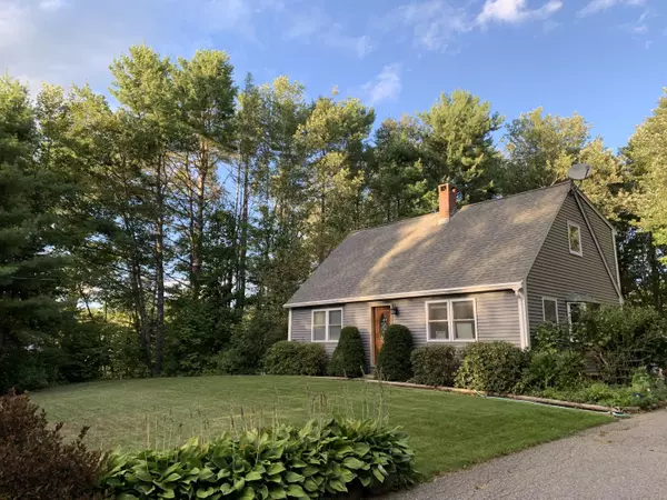 2 Robinson DR, Rockport, ME 04856
