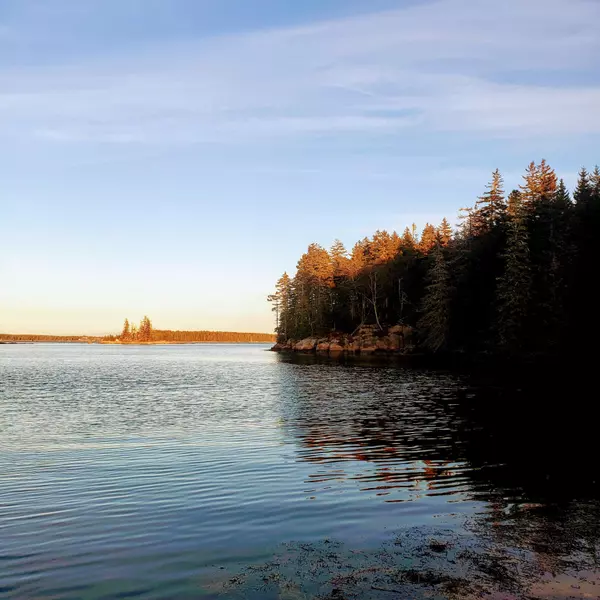 00 Sunshine RD, Deer Isle, ME 04627