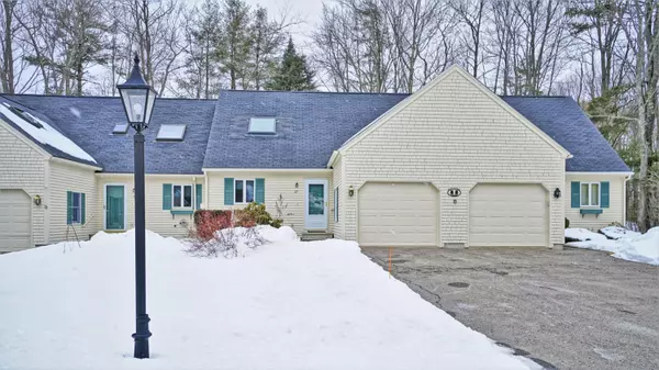 27 Chickadee LN #27, Kennebunk, ME 04043