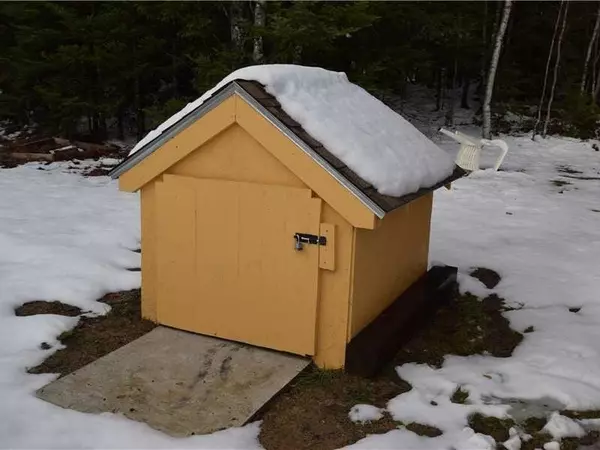 Winn, ME 04495,140 Mattakeunk RD