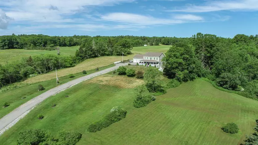 Bucksport, ME 04416,366 State Route 46