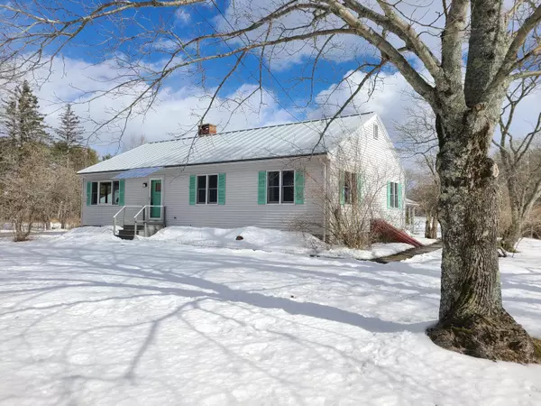 248 Bristol RD, Damariscotta, ME 04543