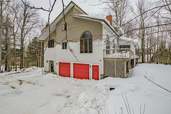 Newry, ME 04261,8 Greenbriar RD