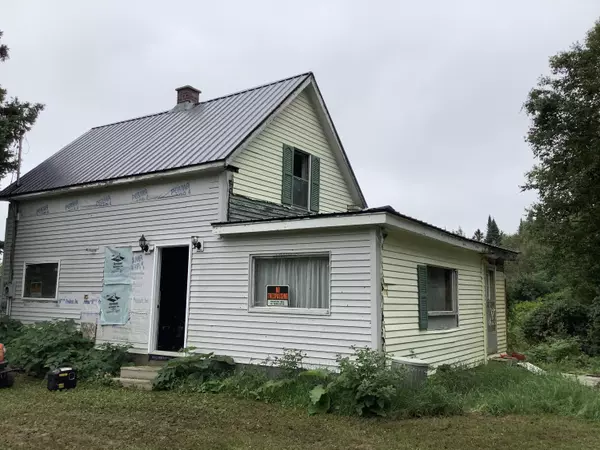 462 E Plantation RD, Blaine, ME 04734