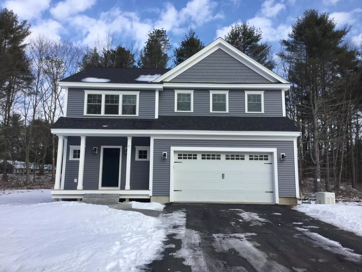 Kennebunk, ME 04043,7 Conservation Drive