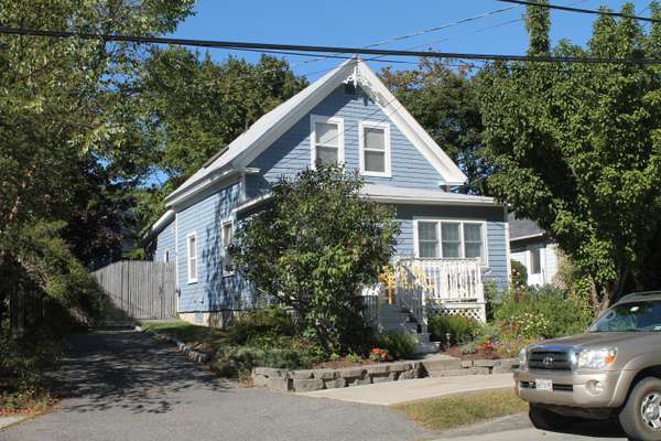 129 Ledgelawn AVE, Bar Harbor, ME 04609