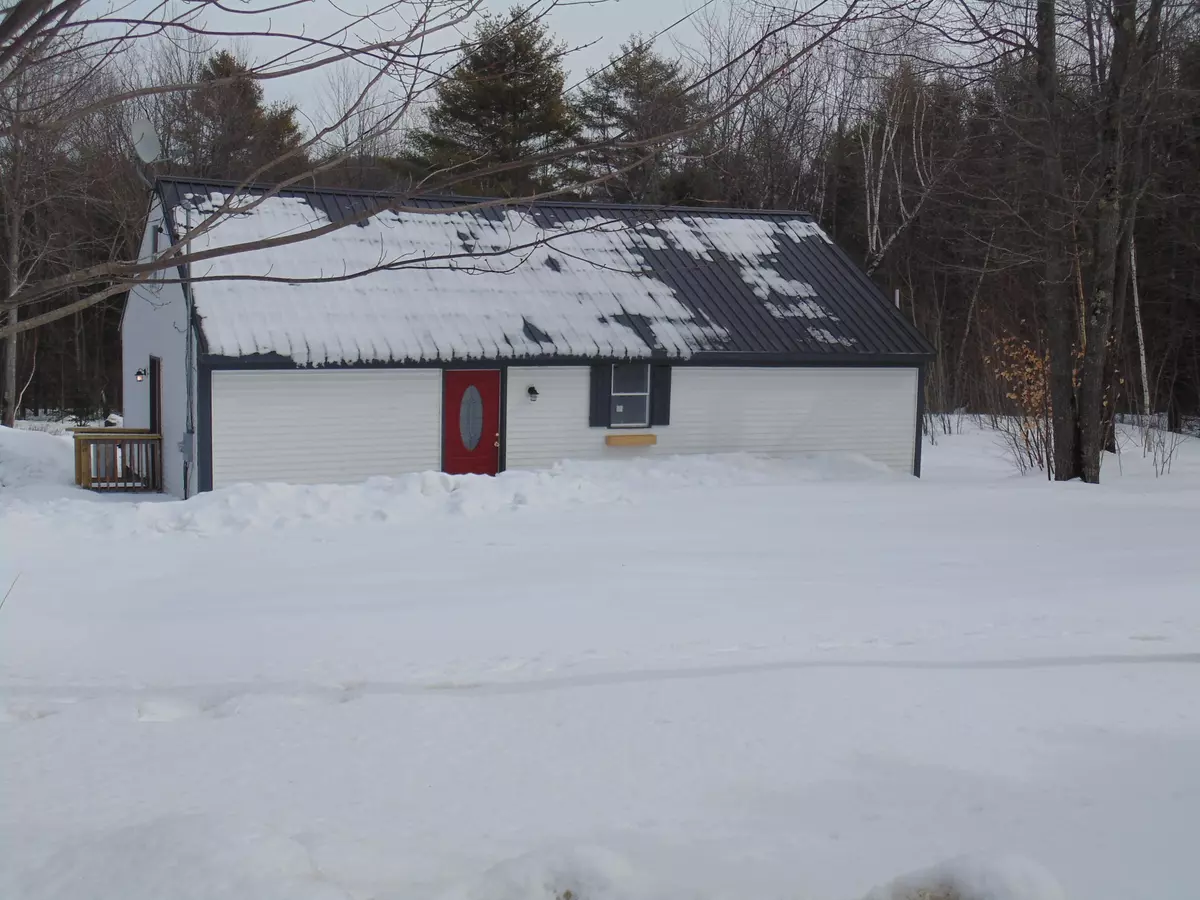 Hartford, ME 04220,437 Town Farm RD