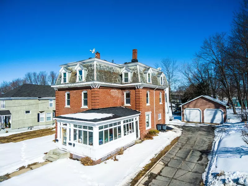 148 Webster ST, Lewiston, ME 04240