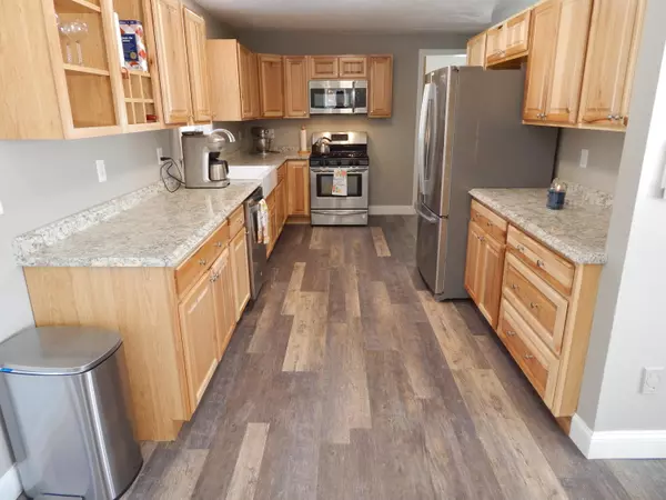 Kenduskeag, ME 04450,95 Clark RD