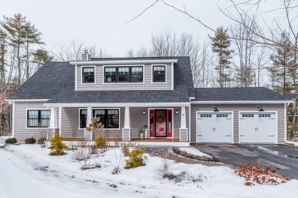 9 Casey LN, Old Orchard Beach, ME 04064