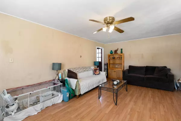 Saco, ME 04072,3 Wood AVE