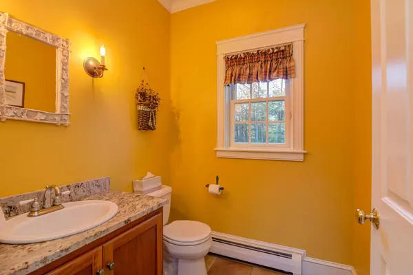 North Yarmouth, ME 04097,179 Christopher RD