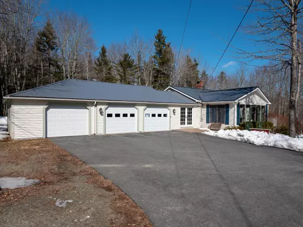 Trenton, ME 04605,49 Goose Cove RD